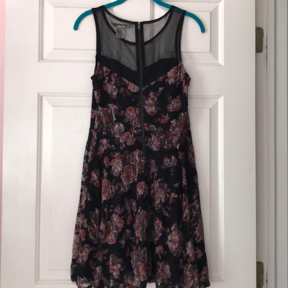 Floral Lace Dress Macy’s - Picture 2 of 2